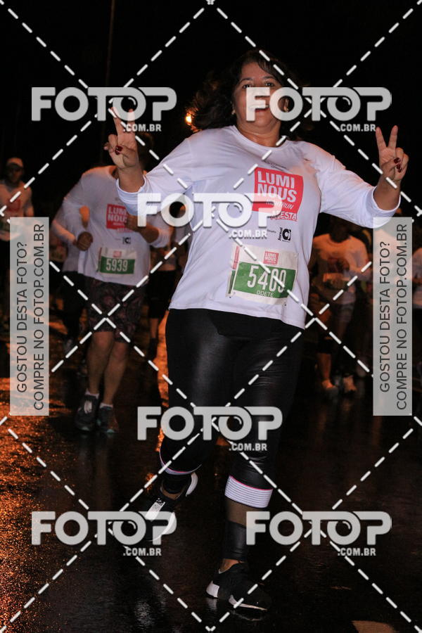 Buy your photos of the eventLuminous Run on Fotop
