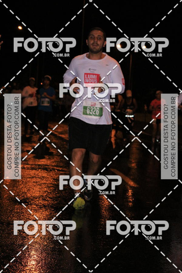Buy your photos of the eventLuminous Run on Fotop