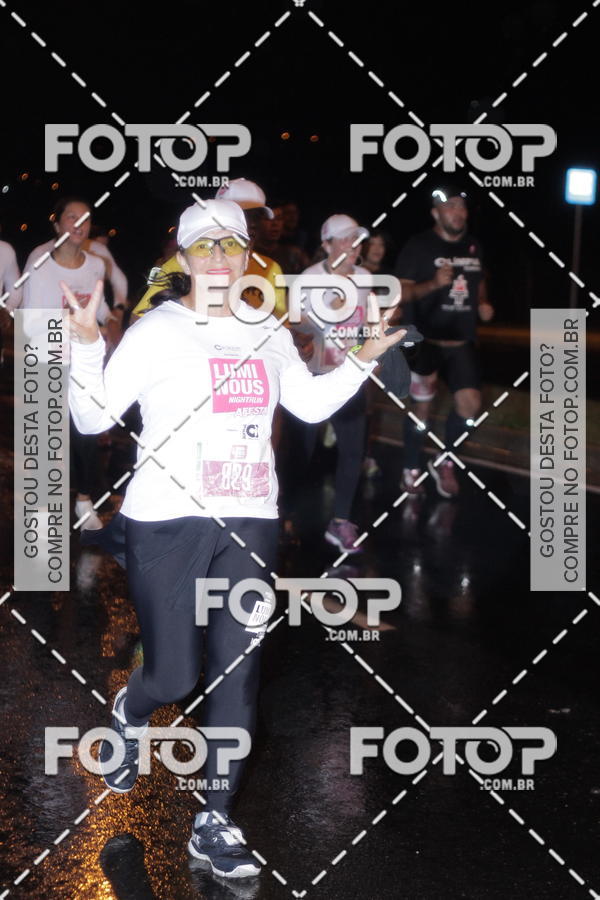 Buy your photos of the eventLuminous Run on Fotop