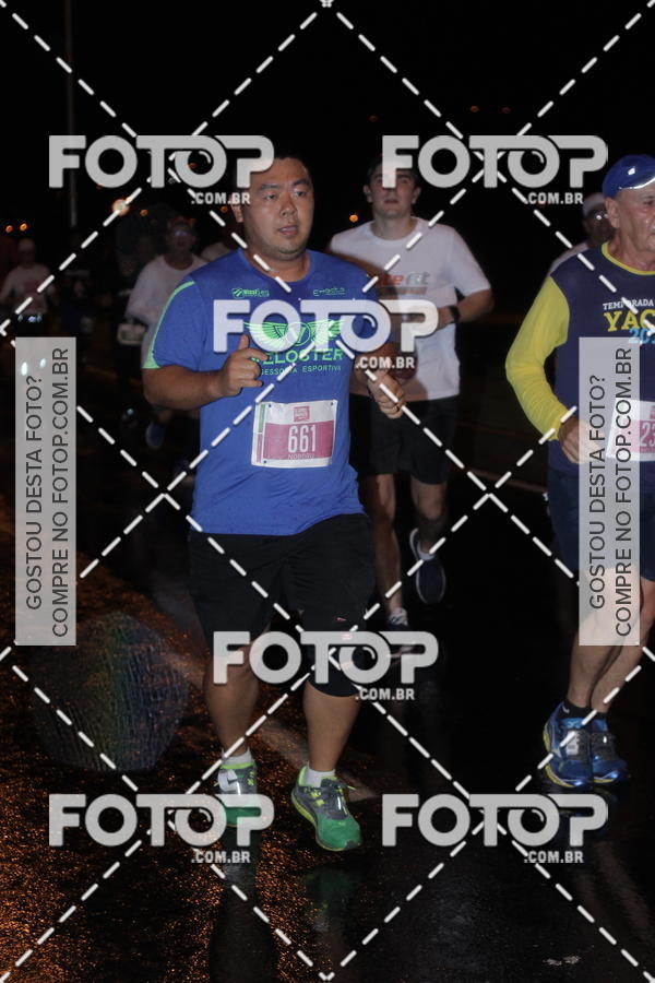Buy your photos of the eventLuminous Run on Fotop