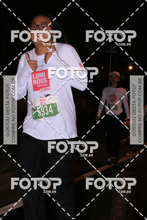 Buy your photos of the eventLuminous Run on Fotop