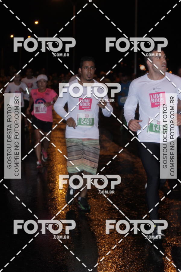Buy your photos of the eventLuminous Run on Fotop