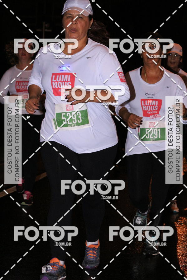 Buy your photos of the eventLuminous Run on Fotop