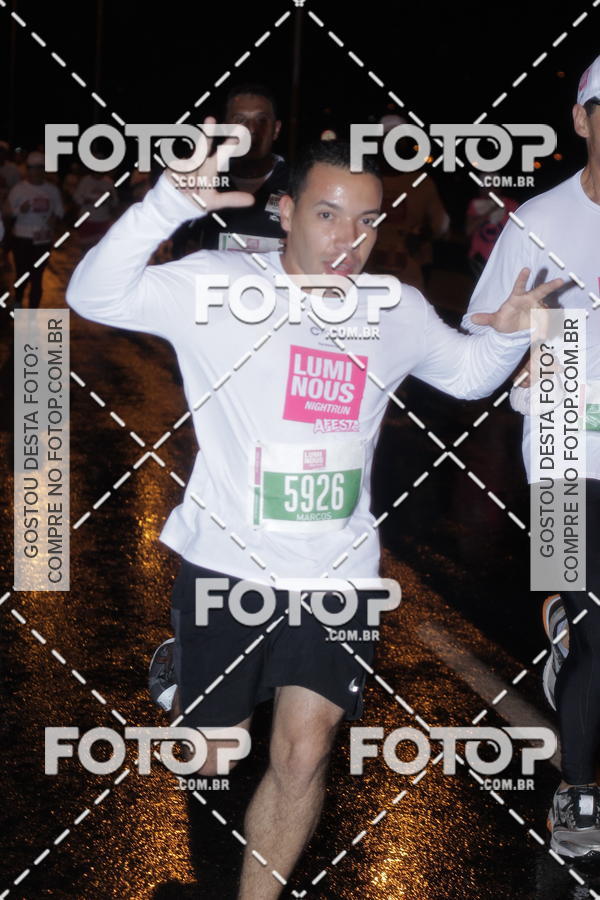 Buy your photos of the eventLuminous Run on Fotop