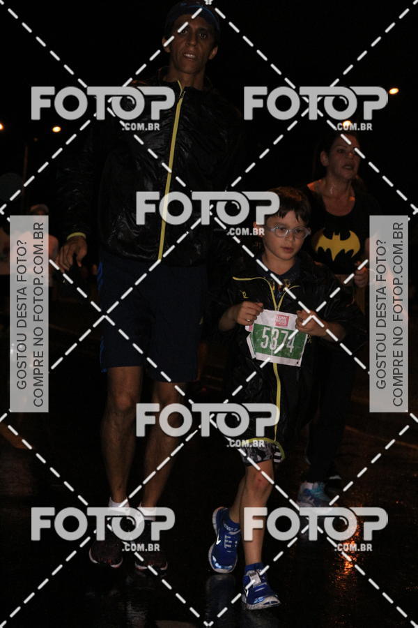 Buy your photos of the eventLuminous Run on Fotop