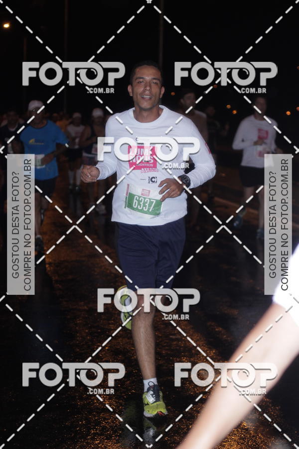 Buy your photos of the eventLuminous Run on Fotop