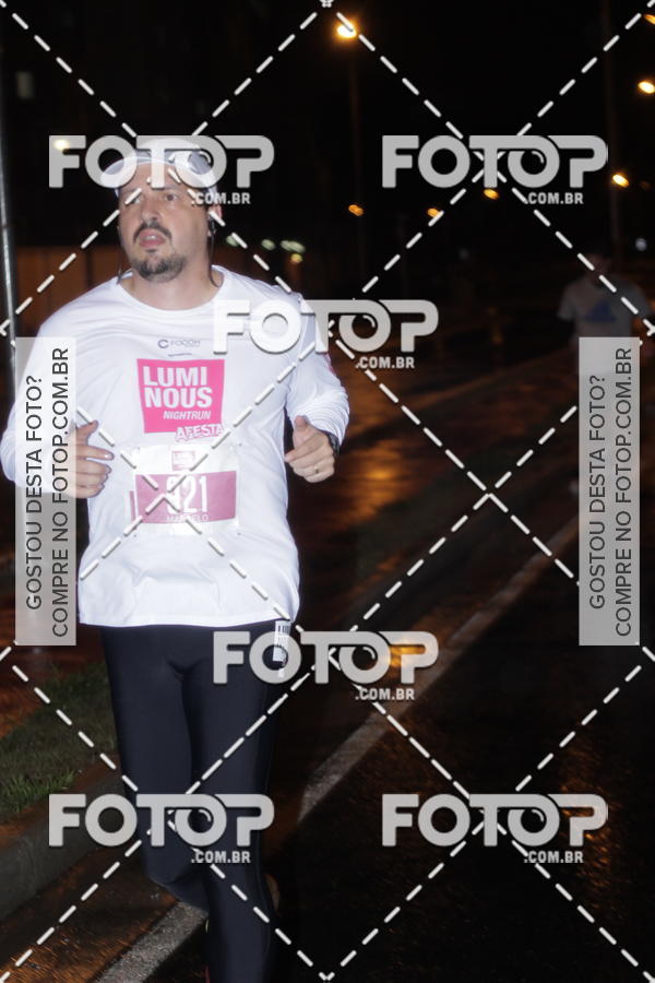 Buy your photos of the eventLuminous Run on Fotop