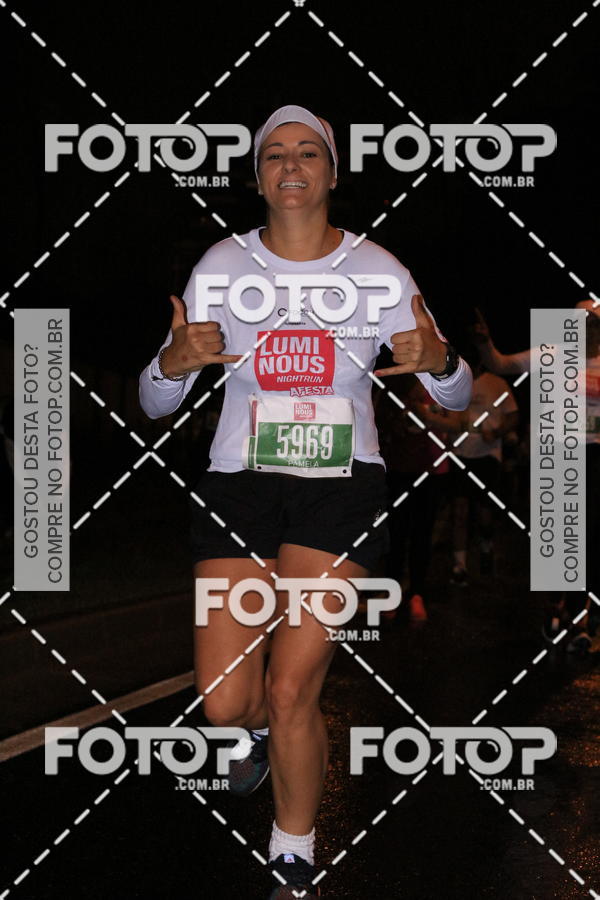 Buy your photos of the eventLuminous Run on Fotop
