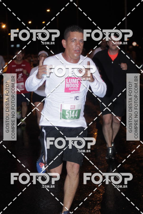 Buy your photos of the eventLuminous Run on Fotop
