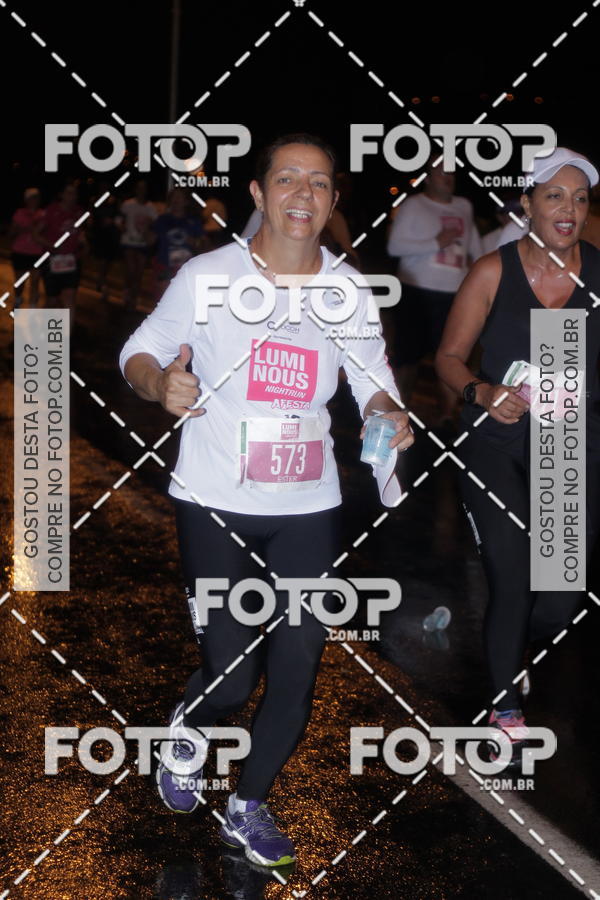 Buy your photos of the eventLuminous Run on Fotop