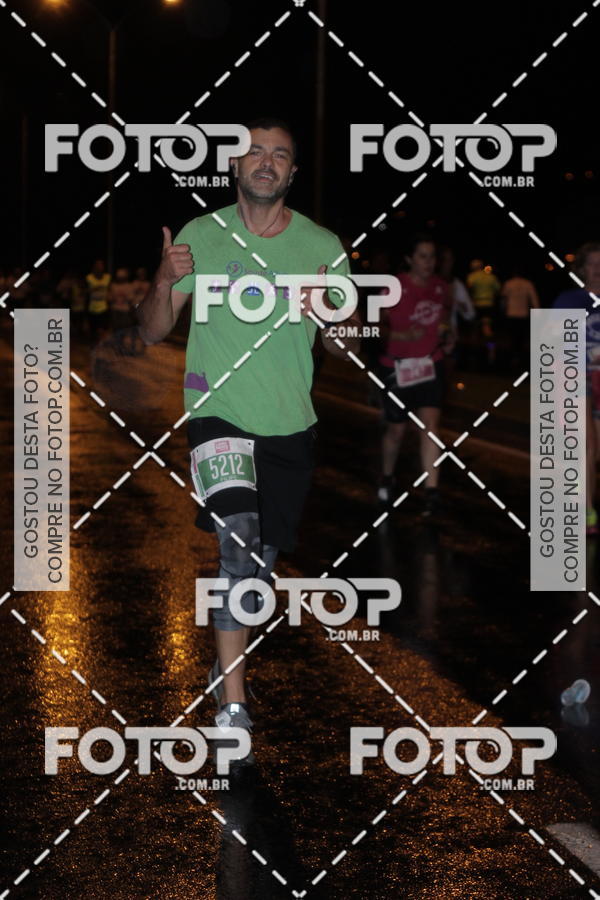 Buy your photos of the eventLuminous Run on Fotop