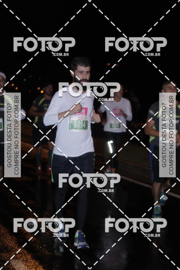 Buy your photos of the eventLuminous Run on Fotop