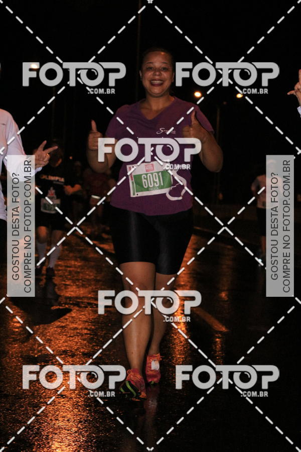 Buy your photos of the eventLuminous Run on Fotop