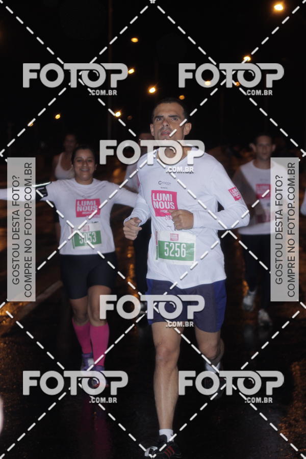 Buy your photos of the eventLuminous Run on Fotop