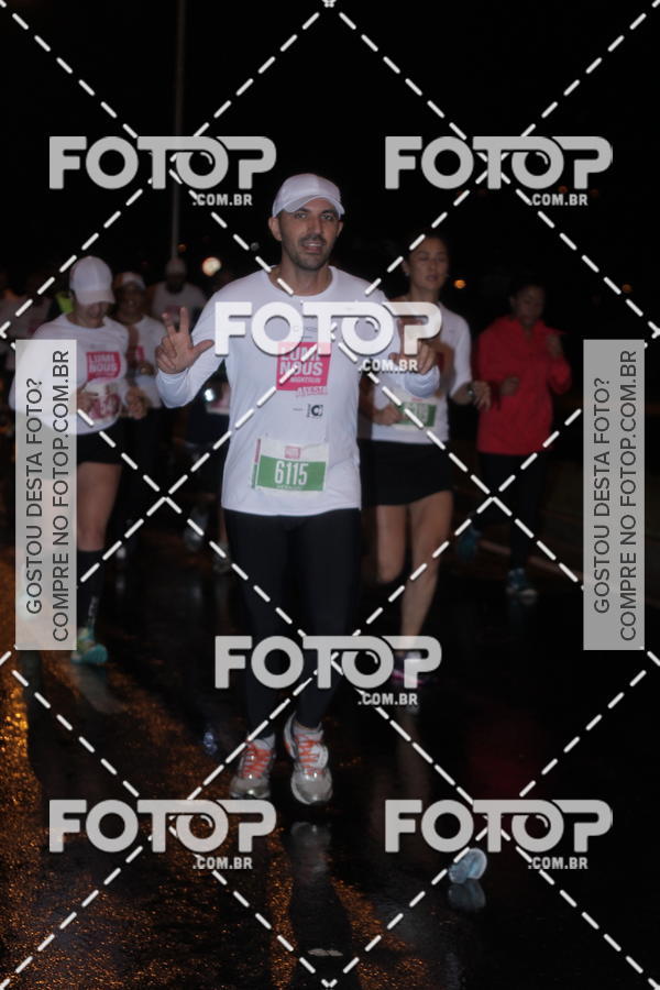 Buy your photos of the eventLuminous Run on Fotop