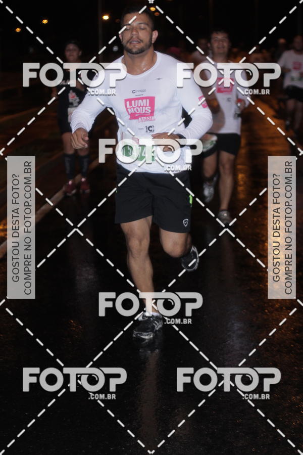 Buy your photos of the eventLuminous Run on Fotop