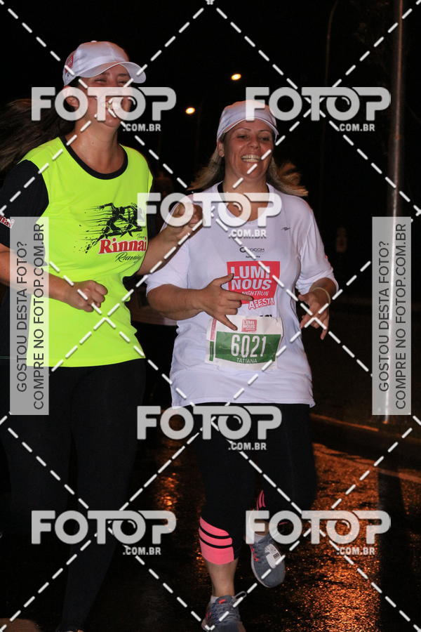 Buy your photos of the eventLuminous Run on Fotop
