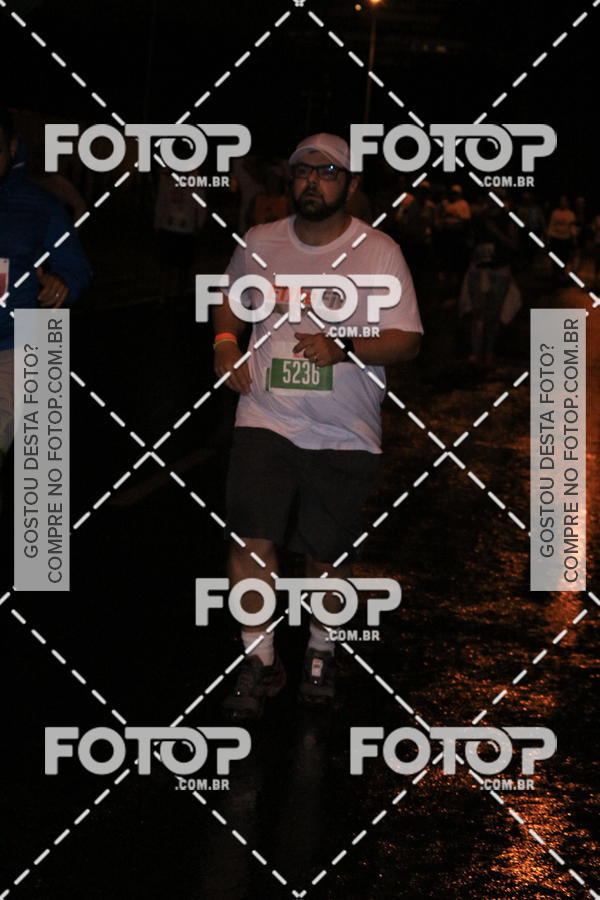 Buy your photos of the eventLuminous Run on Fotop