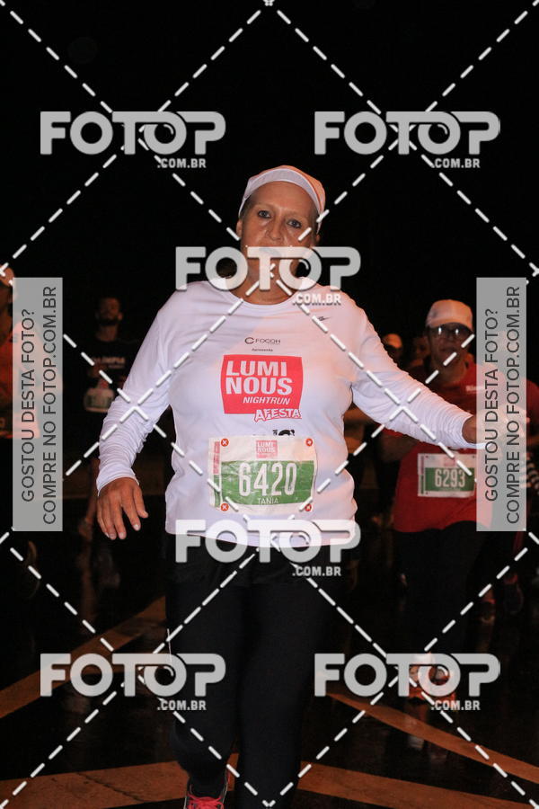 Buy your photos of the eventLuminous Run on Fotop