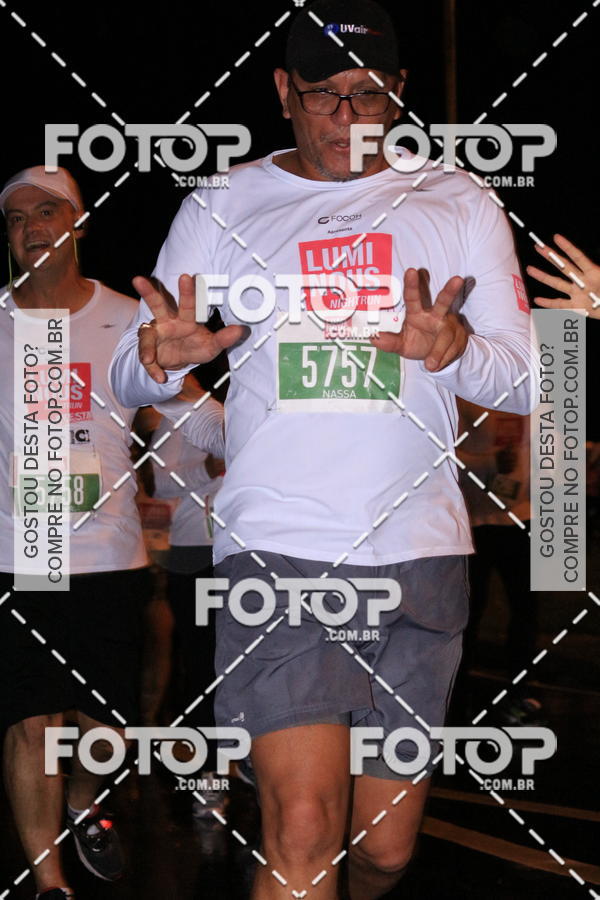 Buy your photos of the eventLuminous Run on Fotop