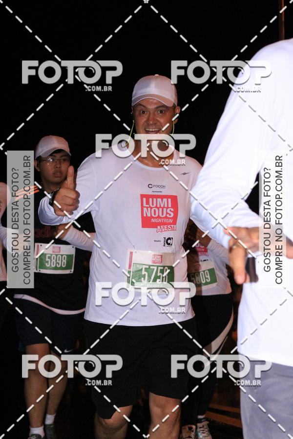 Buy your photos of the eventLuminous Run on Fotop