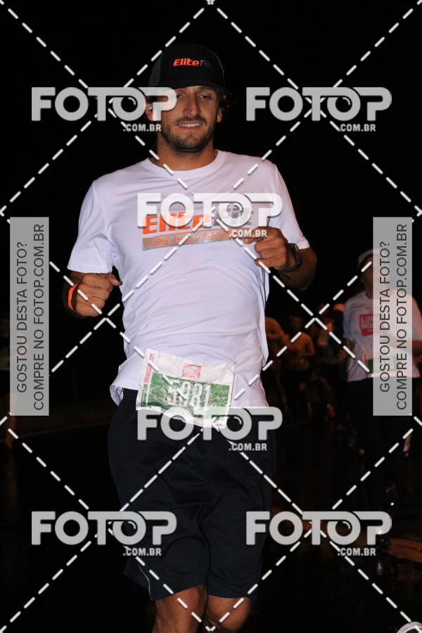 Buy your photos of the eventLuminous Run on Fotop