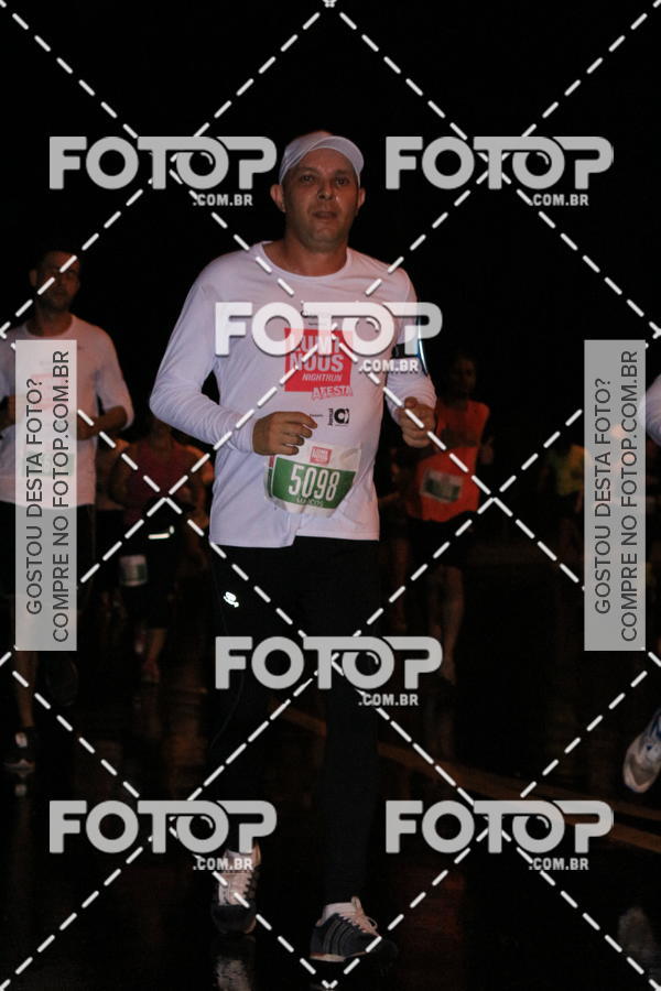 Buy your photos of the eventLuminous Run on Fotop