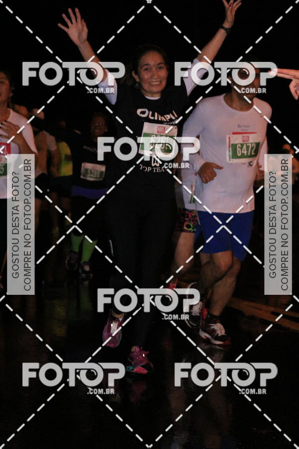 Buy your photos of the eventLuminous Run on Fotop