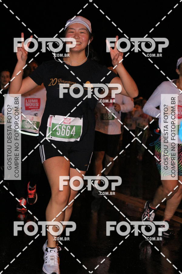 Buy your photos of the eventLuminous Run on Fotop