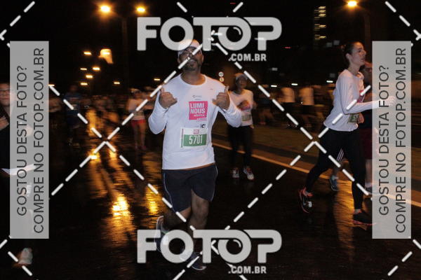 Buy your photos of the eventLuminous Run on Fotop
