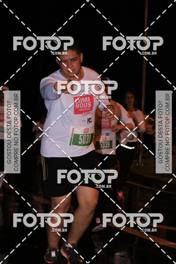 Buy your photos of the eventLuminous Run on Fotop