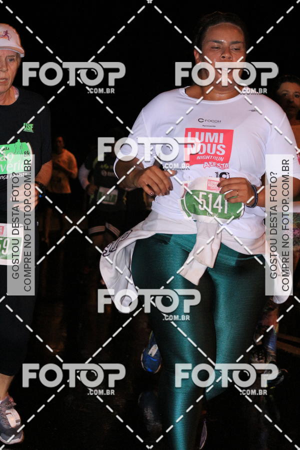 Buy your photos of the eventLuminous Run on Fotop