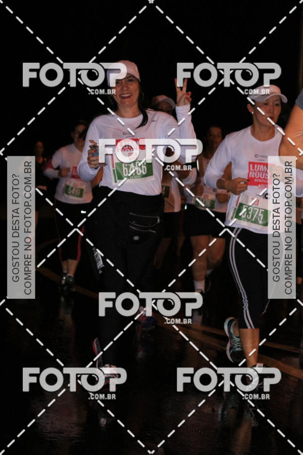 Buy your photos of the eventLuminous Run on Fotop