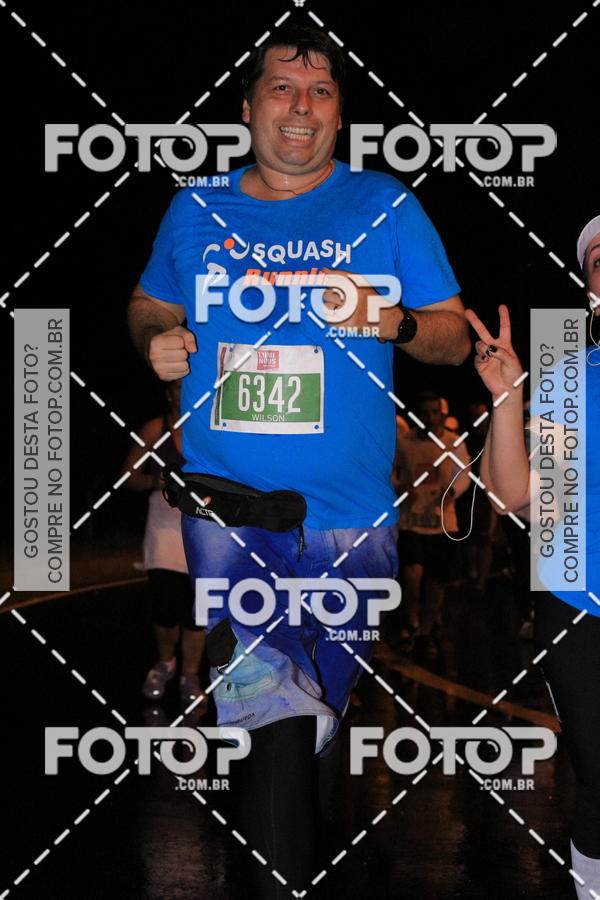 Buy your photos of the eventLuminous Run on Fotop