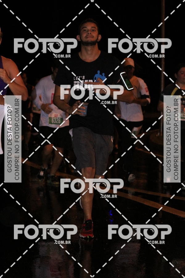 Buy your photos of the eventLuminous Run on Fotop
