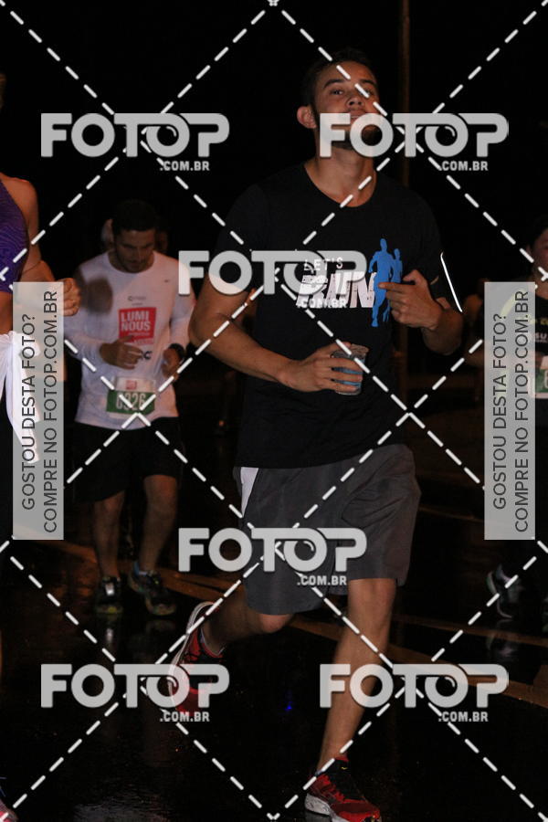 Buy your photos of the eventLuminous Run on Fotop