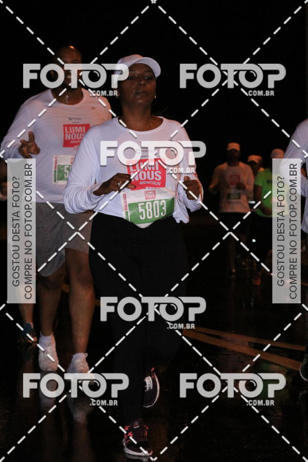 Buy your photos of the eventLuminous Run on Fotop