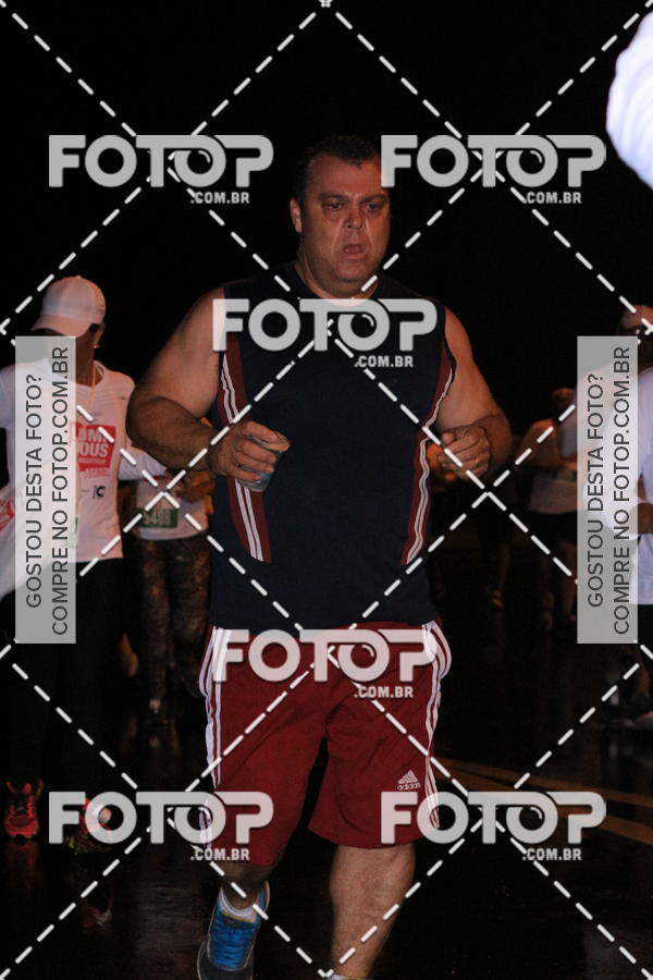 Buy your photos of the eventLuminous Run on Fotop