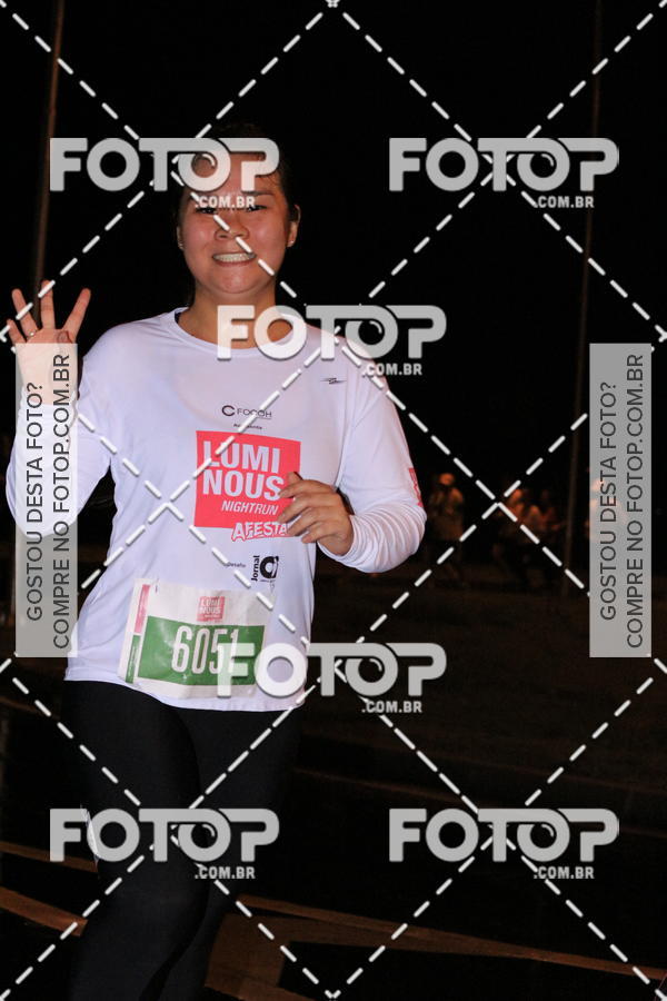 Buy your photos of the eventLuminous Run on Fotop