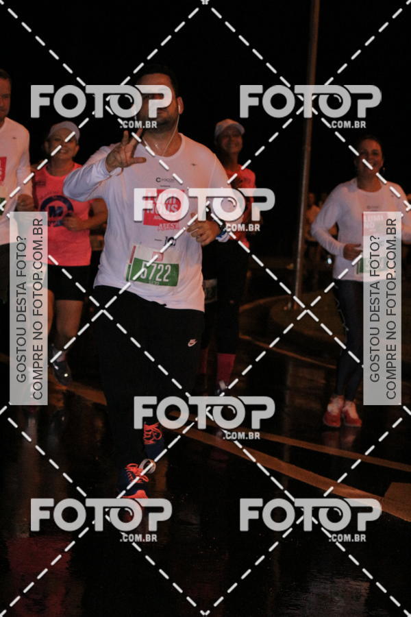 Buy your photos of the eventLuminous Run on Fotop
