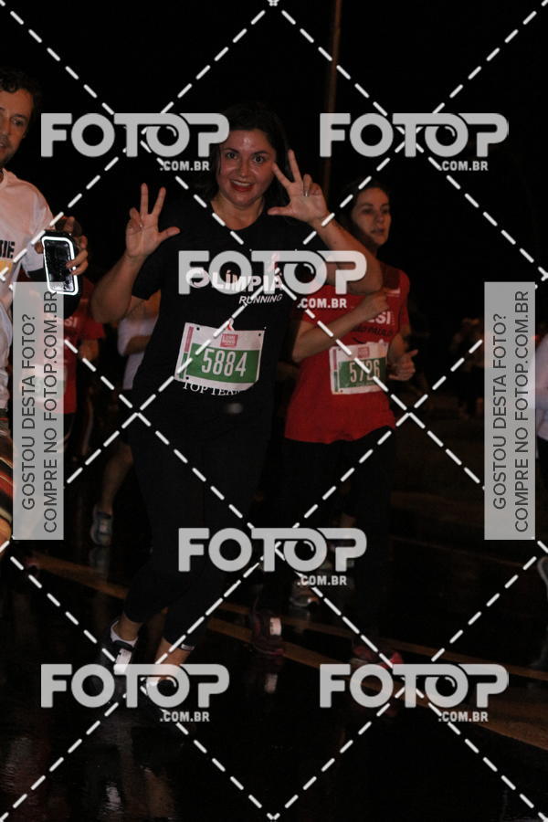 Buy your photos of the eventLuminous Run on Fotop