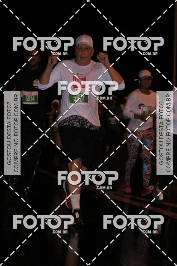 Buy your photos of the eventLuminous Run on Fotop