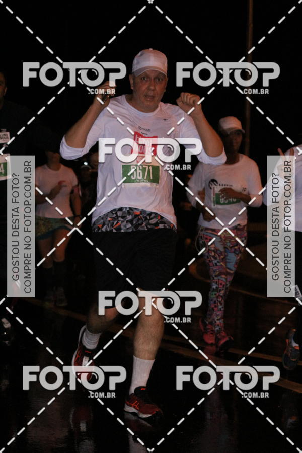 Buy your photos of the eventLuminous Run on Fotop