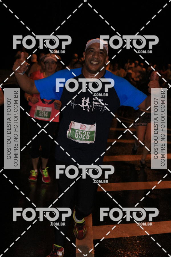 Buy your photos of the eventLuminous Run on Fotop