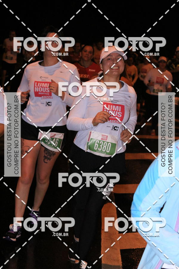 Buy your photos of the eventLuminous Run on Fotop