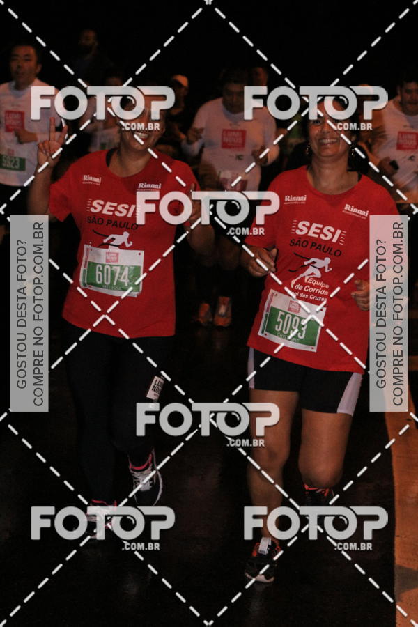 Buy your photos of the eventLuminous Run on Fotop