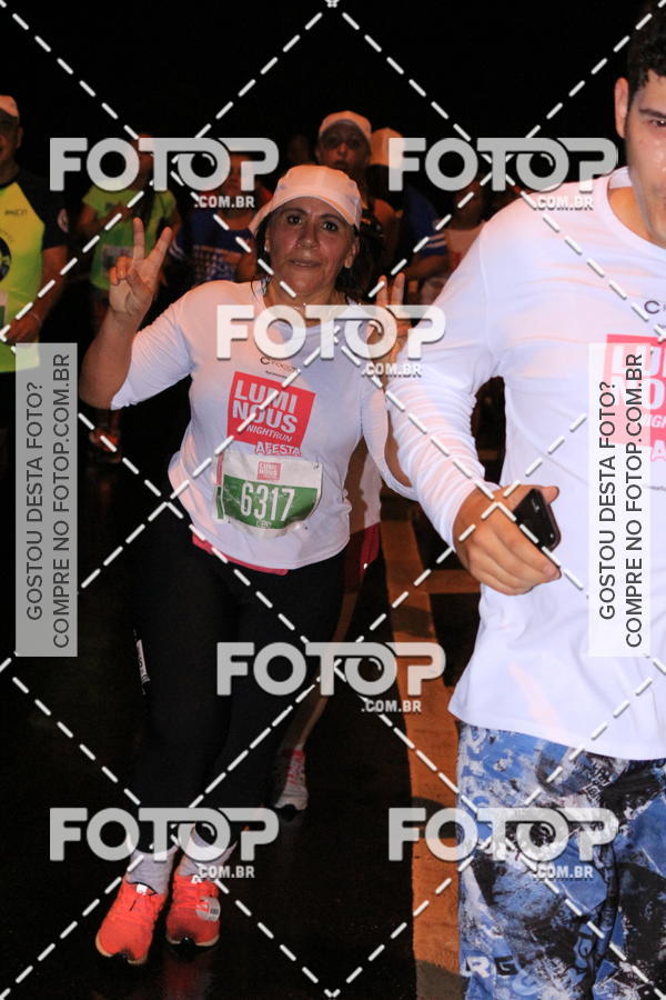 Buy your photos of the eventLuminous Run on Fotop