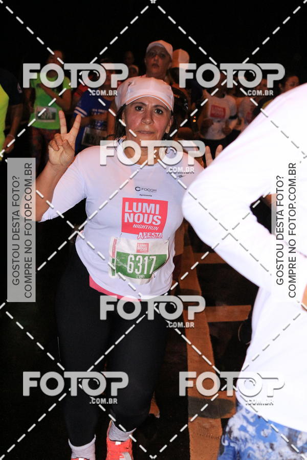 Buy your photos of the eventLuminous Run on Fotop