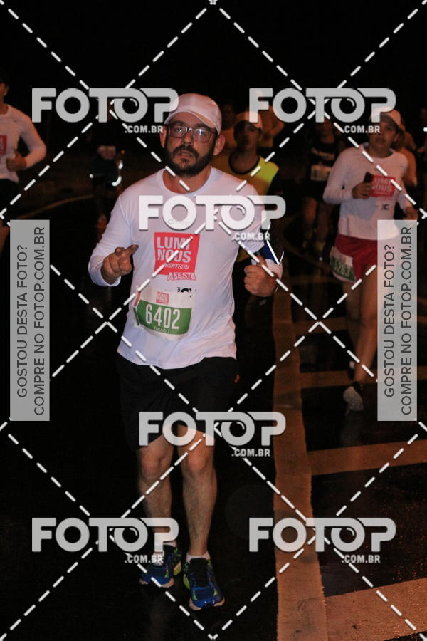 Buy your photos of the eventLuminous Run on Fotop
