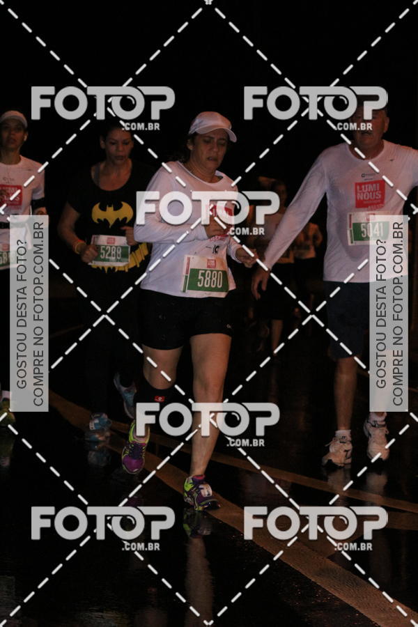 Buy your photos of the eventLuminous Run on Fotop